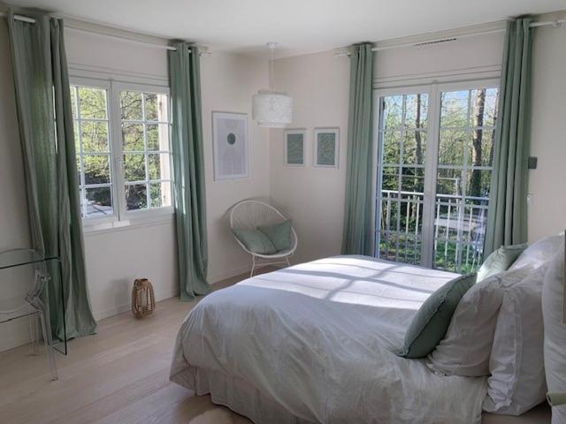 Parenthese Buc'Olique Bed & Breakfast Бюк Екстериор снимка